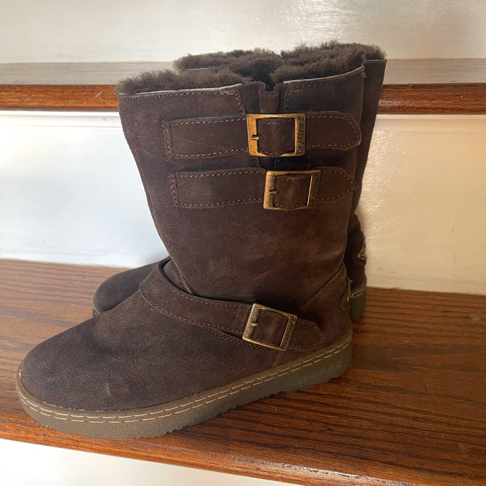 NWOT BearPaw Miriam Boots Siz 8